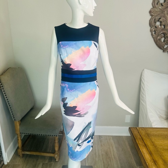 G.I.L.I Printed Sheath Dress - Picture 9 of 15